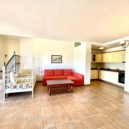 Ap1 With Pool, Great View, Nearby Beach Y Free Wifi In All Common Areas Apartment *
