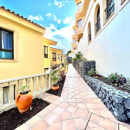 Ap1 With Pool, Great View, Nearby Beach Y Free Wifi In All Common Areas Apartment *